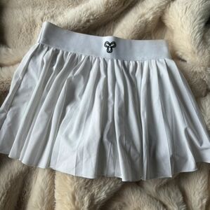 Aritzia TNA Tennis Skirt